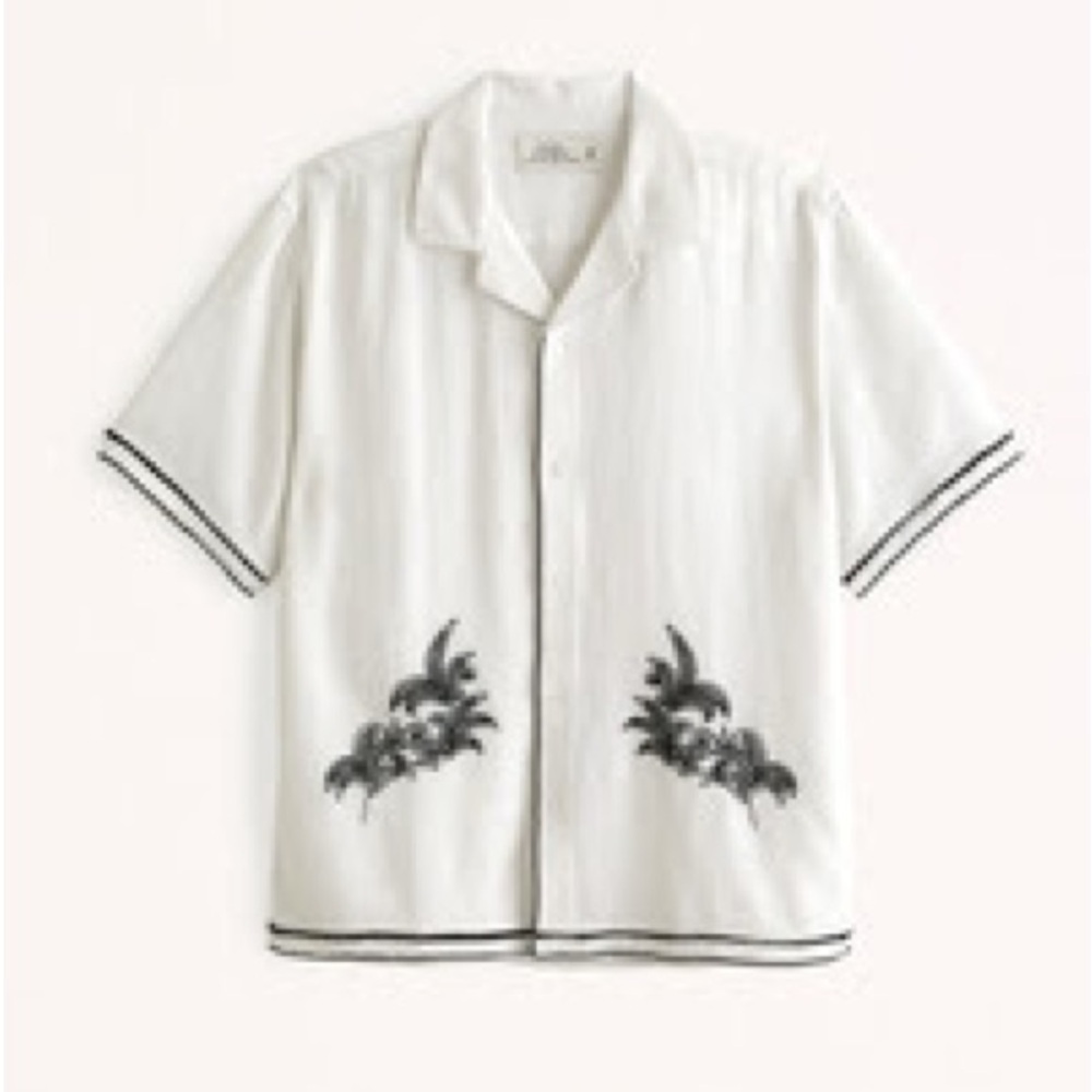 Abercrombie Linen Blend White Button-Up Short Sleeve Shirt with Black Accents